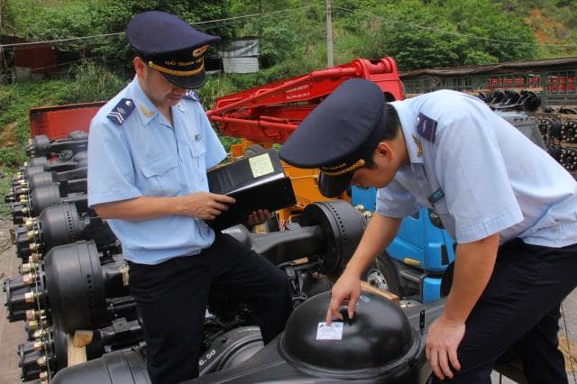 Nhập khẩu máy móc cũ trên 10 năm cần những giấy tờ, thủ tục gì?